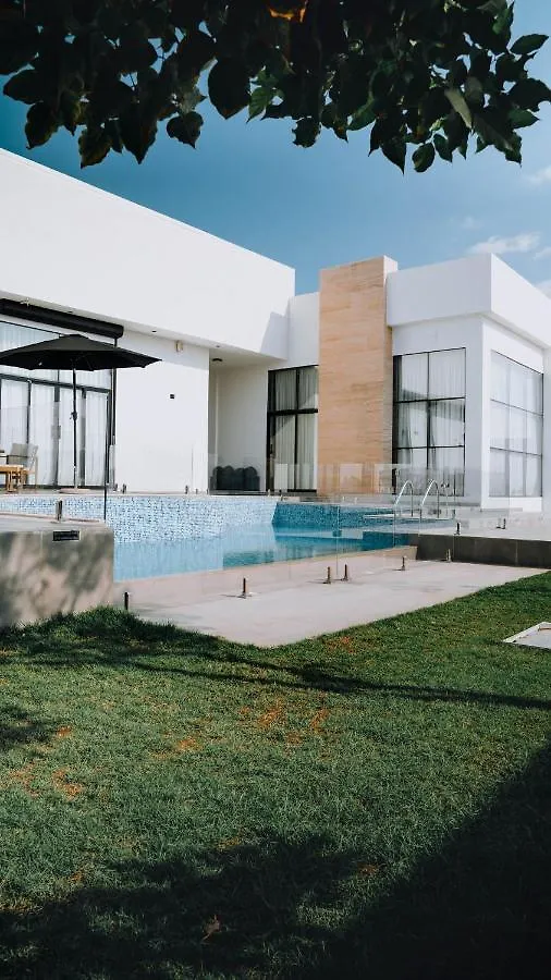 Hummingbird Rak Villa Ras al-Khaimah